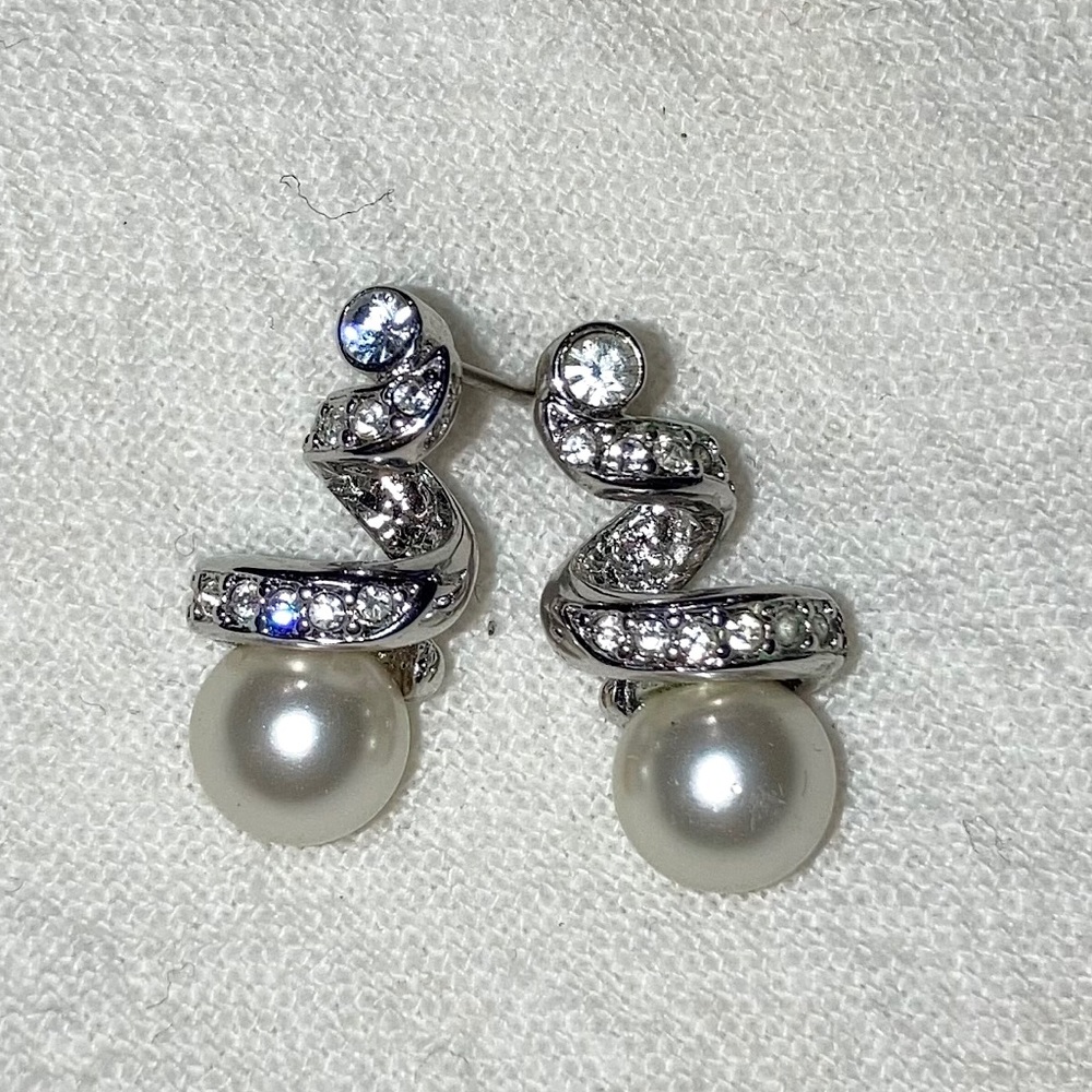 Faux Pearl and Diamond Design Studs